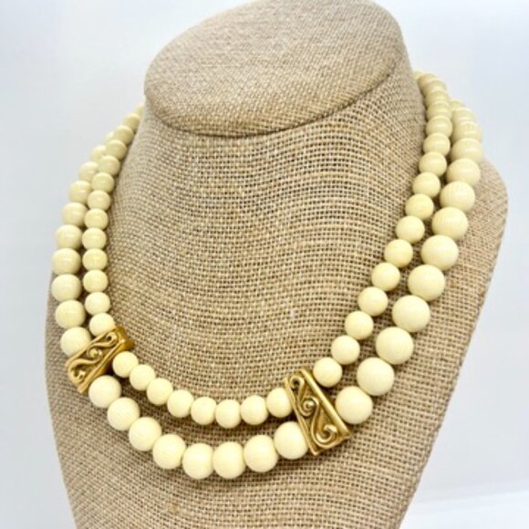 VINTAGE 80S NAPIER CREAM GOLD TONE NECKLACE ETRUSCAN MULTI STRAND ACRYLIC BEAD - Picture 5 of 16
